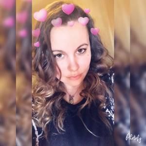 Meet your Posher, Brittni